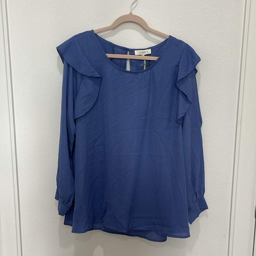HOST PICK!🙋🏻‍♀️🎉Plus Size Ruffle Sleeve Blouse - Picture 6 of 10